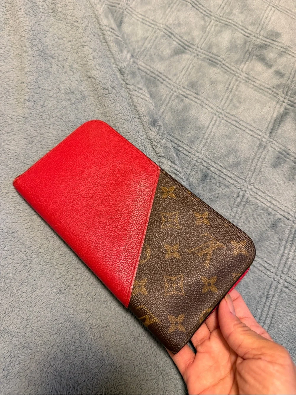 Louis Vuitton Red and Brown Monogram Phone Wallet with Gold Accent/KIMONO